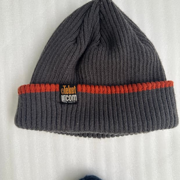 테켓 비니 차콜