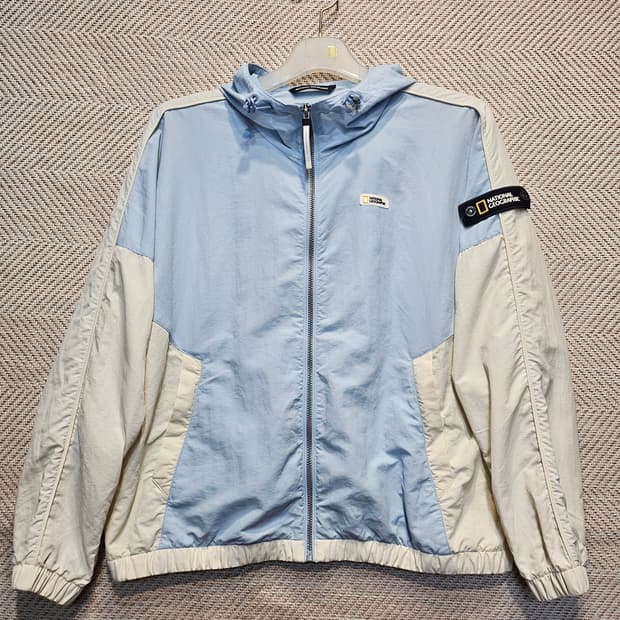 내셔날지오그래픽 우븐 바람막이 