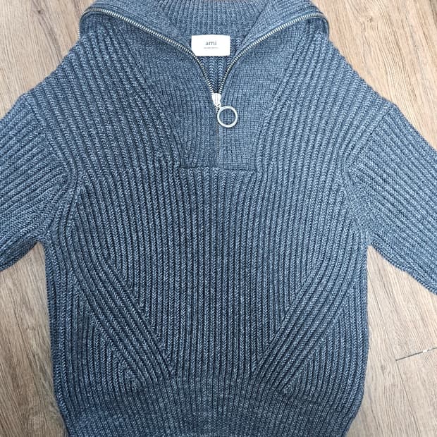 아미 울 니트 L