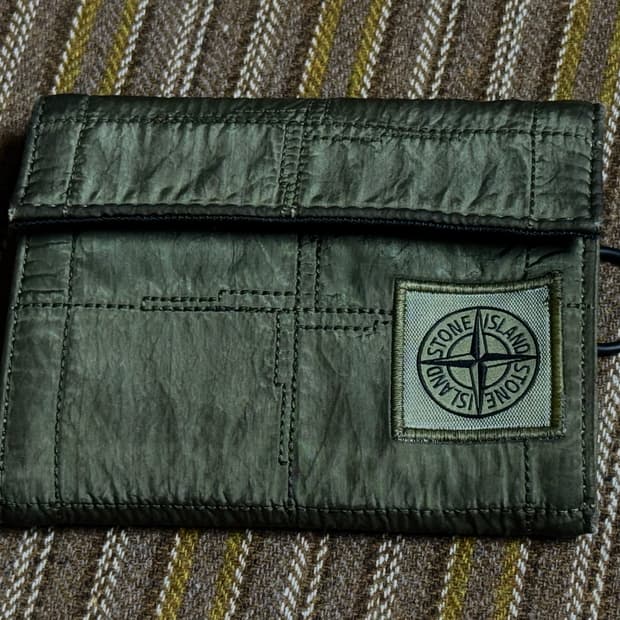스톤아일랜드 나일론 지갑
