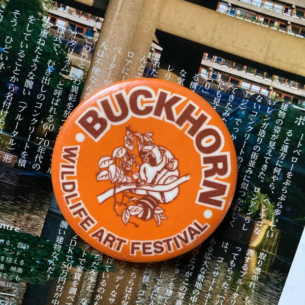 빈티지 BUCKHORN 너구리 프린팅 핀 버튼 뱃지 브로치 악세사리