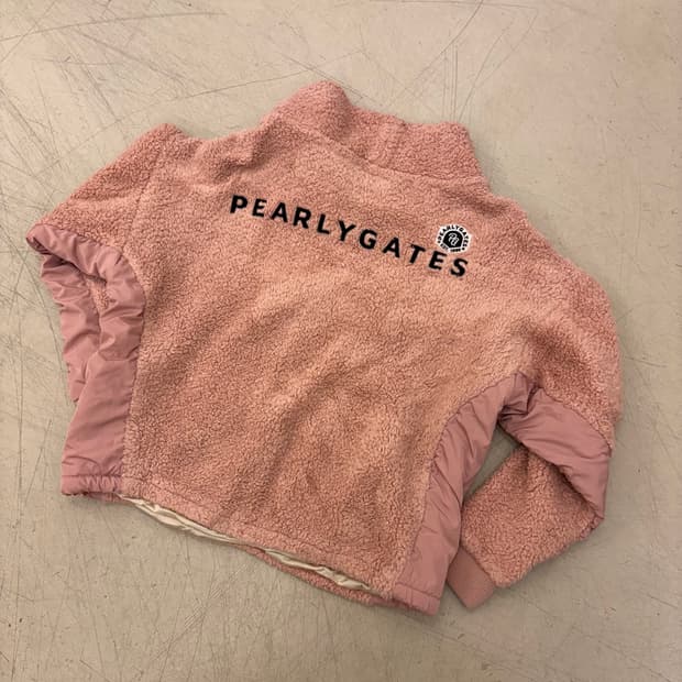 파리게이츠 빅로고 핑크 플리스 크롭 맨투맨