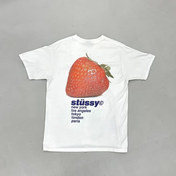 스투시 스트로베리 반팔 티셔츠 화이트
