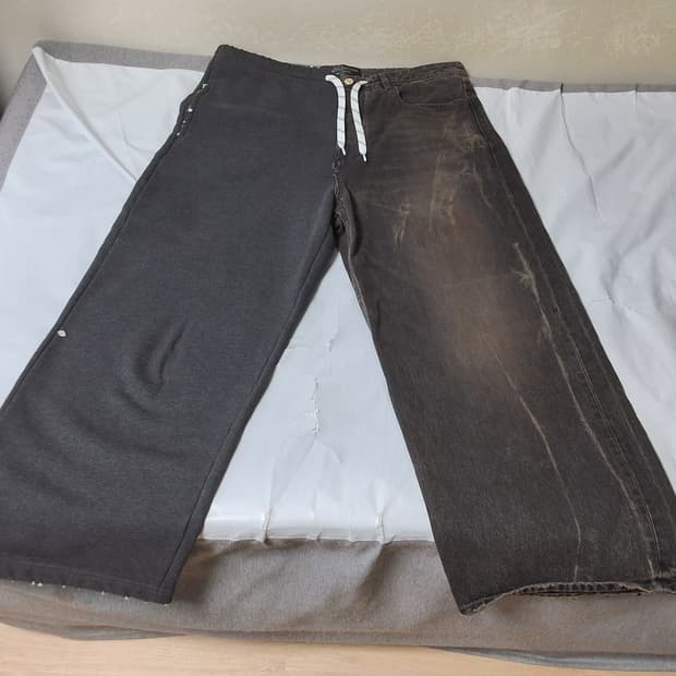 [새상품] 발렌시아가 피프티피프티 데님 팬츠