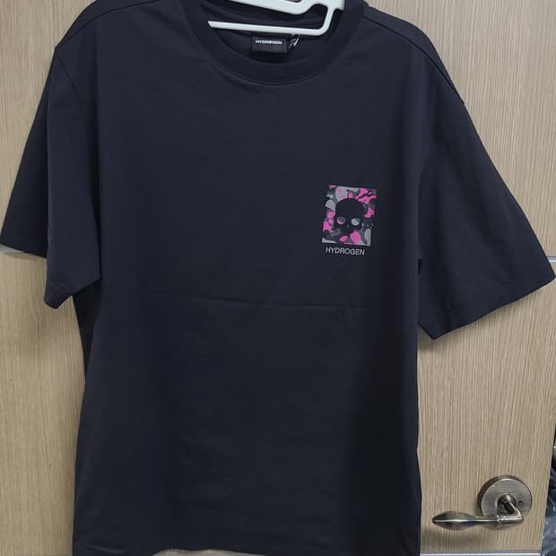 하이드로겐 정품 블랙 반팔 티셔츠