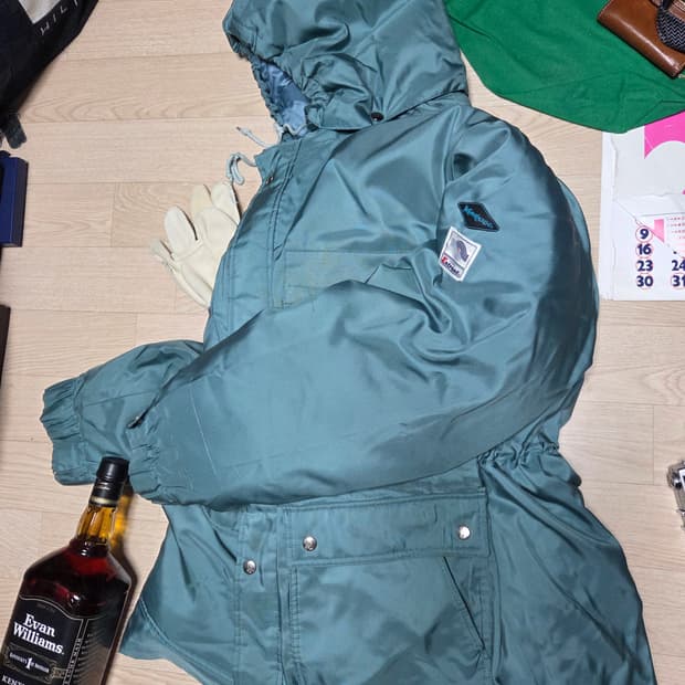 입생로랑 패딩 자켓 점퍼