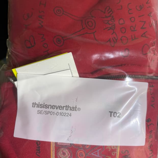 M사이즈 디스이즈네버댓 다니엘 존스턴 후드 집업 레드