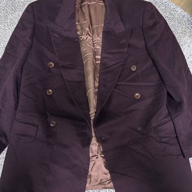 휴고보스 로로피아나원단 캐시혼방 버건디 더블 블레이저 105