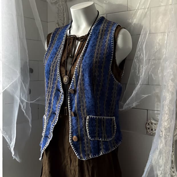 Oriental Patterned Button Vest 0385