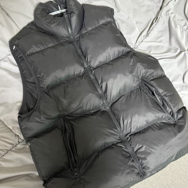 자라 패딩조끼 남성 사이즈L