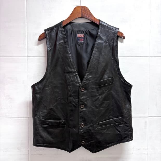블랙 소가죽 레더 버클 베스트 