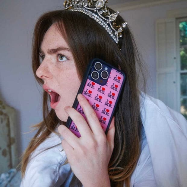 아이폰17 와일드플라워 애슐리윌리엄스 케이스