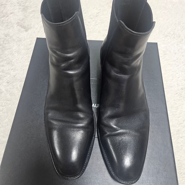 생로랑 와이어트30 첼시부츠 39.5