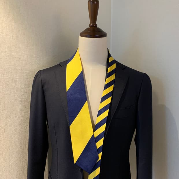 빔즈(BEAMS) 레지멘탈 클래식넥타이 100실크 최상급