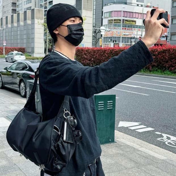 분크 헤이 더블 포켓 숄더 미듐 (주우재 가방)
