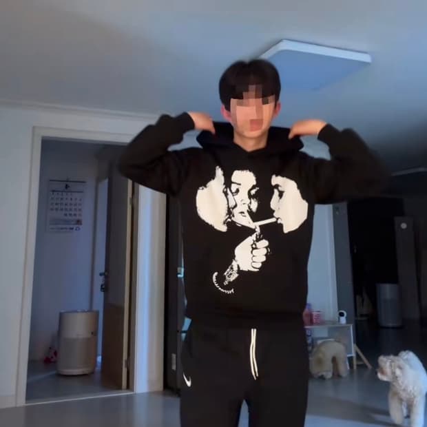 임채윤 빈티지 후드티