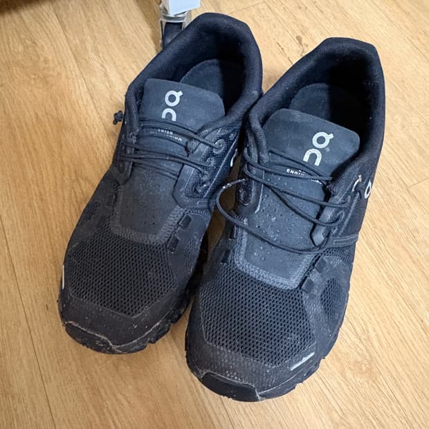 온러닝 클라우드 5 블랙 운동화 37.5