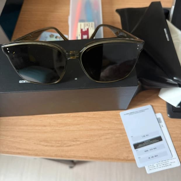 젠틀몬스터 리베01