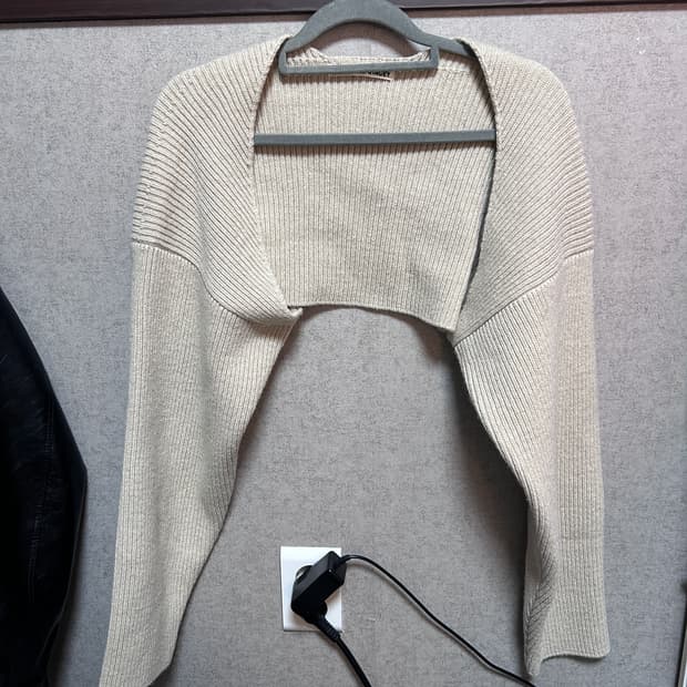 조셉앤스테이시 라이트베이지 볼레로