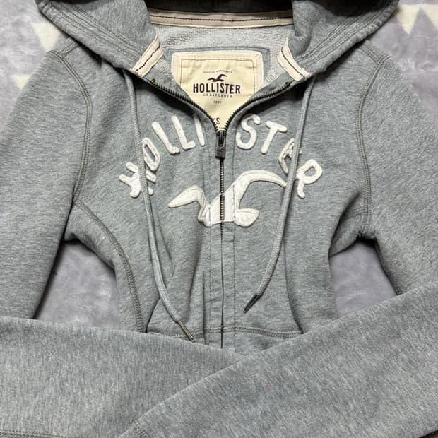 홀리스터 딱붙핏 후드집업
