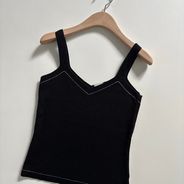 Armani 아르마니 꼴레지오니 블랙 니트 슬리브리스