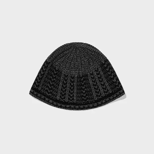 로우클래식 JAQUARD KNIT BEANIE_CHARCOAL