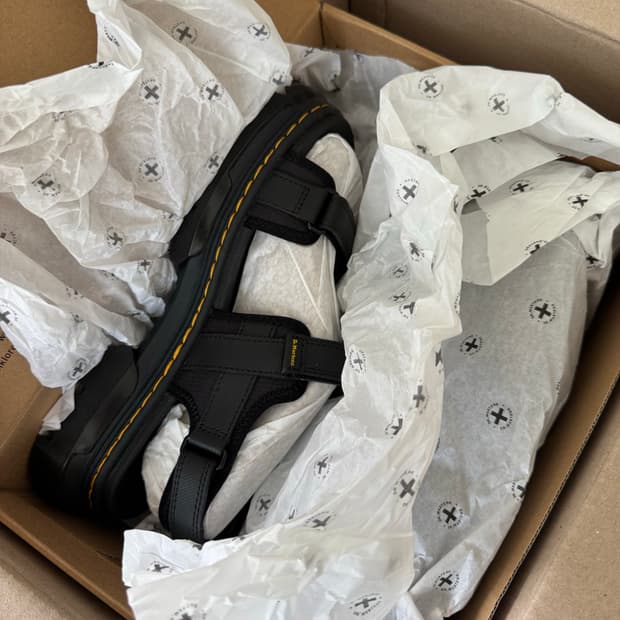 닥터마틴 포스터 샌들 260 (새상품)