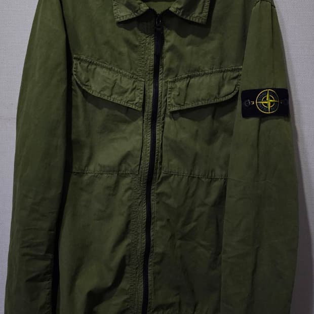 정품 22FW 스톤아일랜드 투포켓 101WN 오버셔츠 100/L