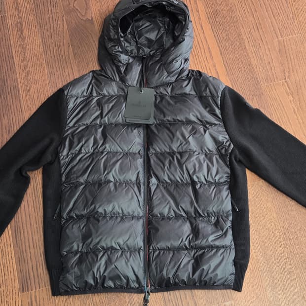 몽클레어 패딩 코튼 집업 후디 (25fw xxl)