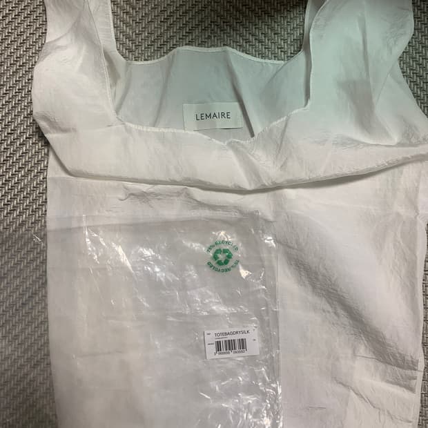 르메르 드라이실크 토트백