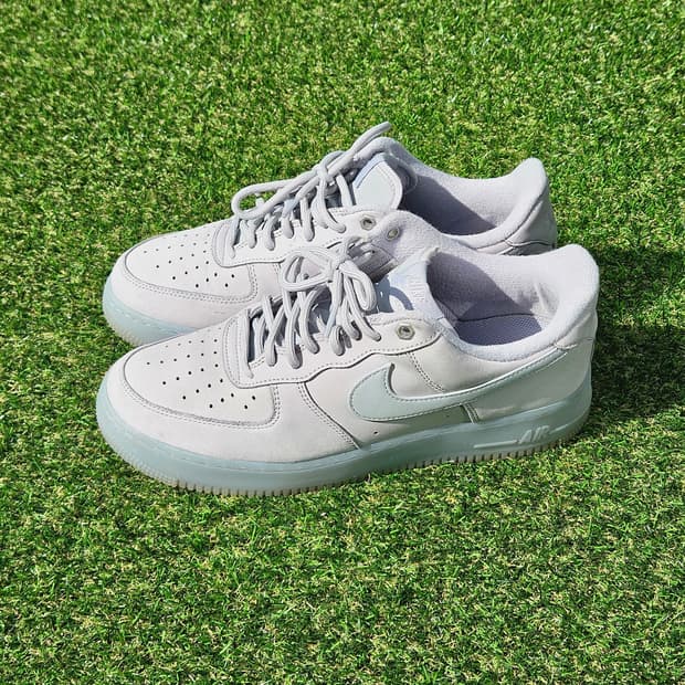 나이키 에어포스 그레이