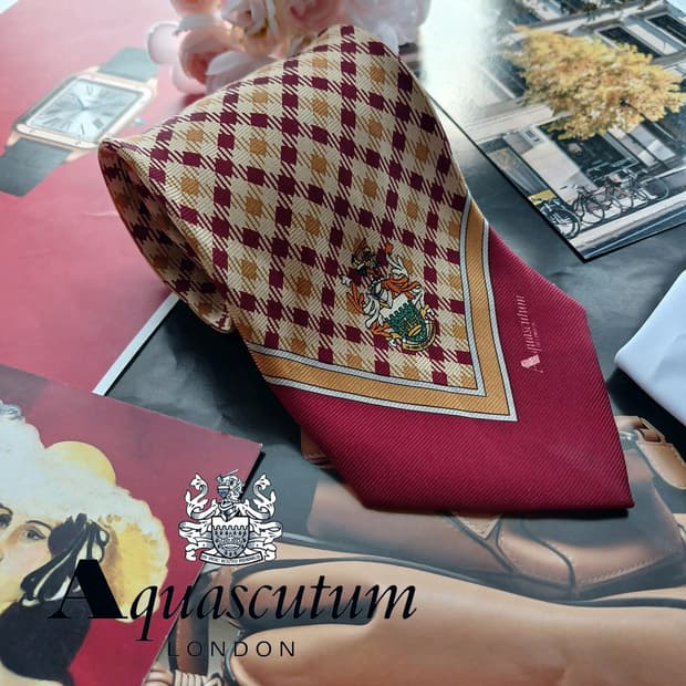 아쿠아스큐텀 실크 버건디 다이아 넥타이 9.8cm A등급  A18777
