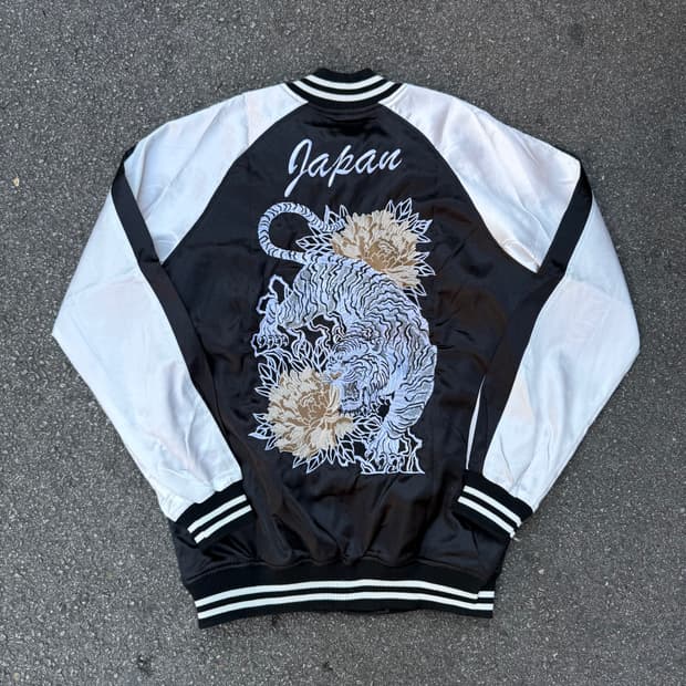 자수 백호 스카잔 블랙