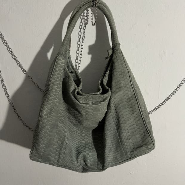 devi kroell 파이톤 레더 숄더백
