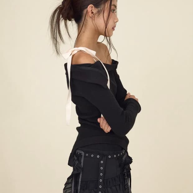 글로니 데미 컷아웃 롱슬리브 오프숄더 블랙 S