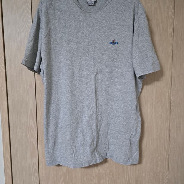 비비안 웨스트우드 반팔티