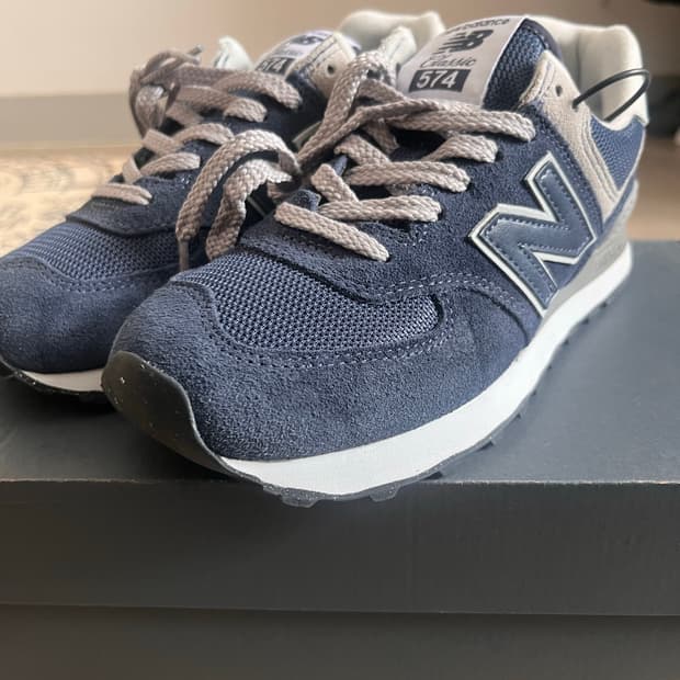 뉴발란스 574 네이비 235mm