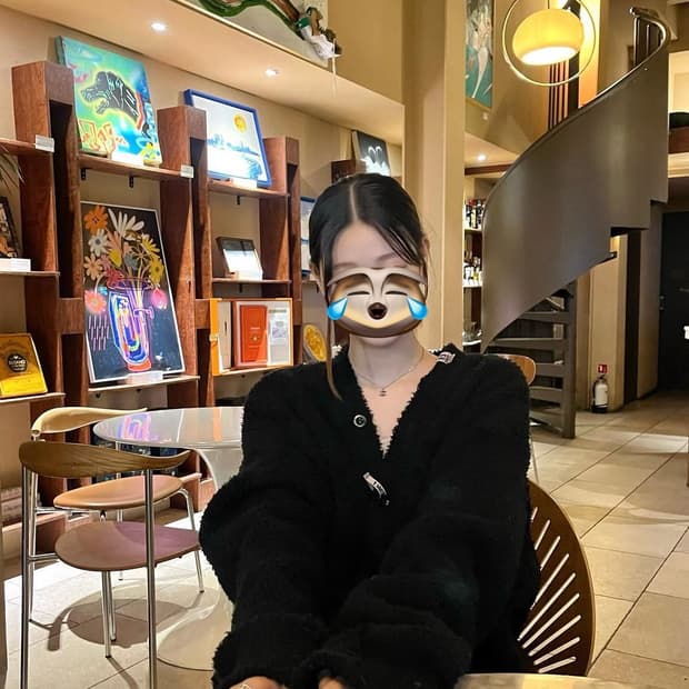 (46) 미하라 야스히로 디스트레스드 가디건