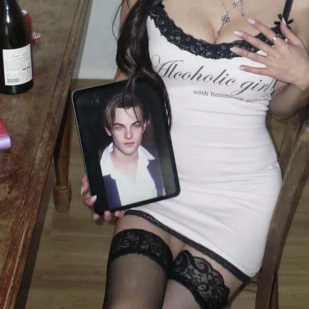 angelnumber 555 alcoholic dress 구해요!!!!!