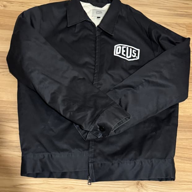 데우스 자켓