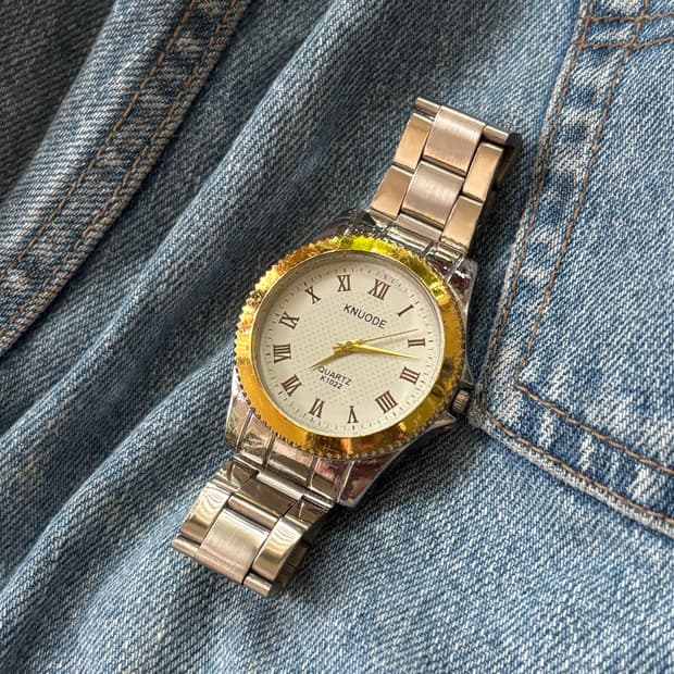 vintage knuode metal watch