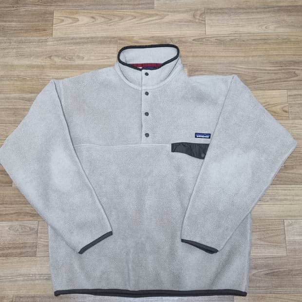 파타고니아 신칠라 L 탄 베이지