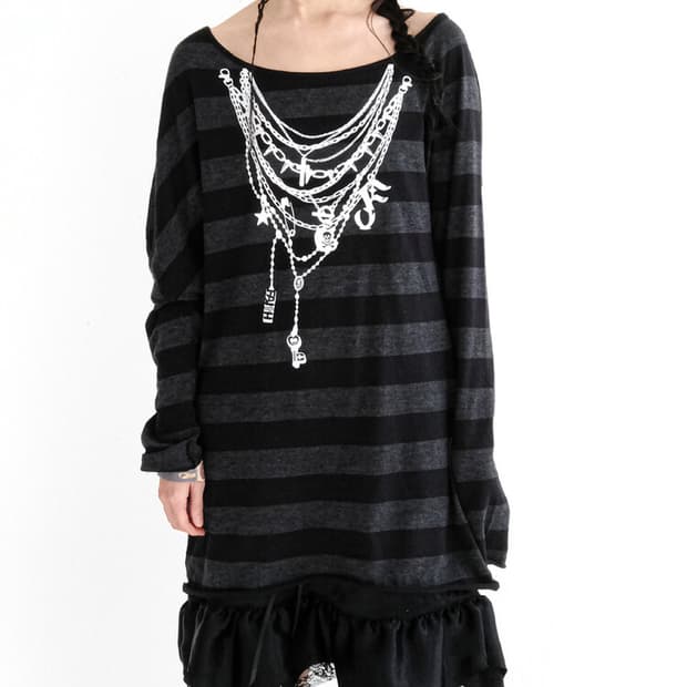 샵페어리 Totem chain graphic T-shirt