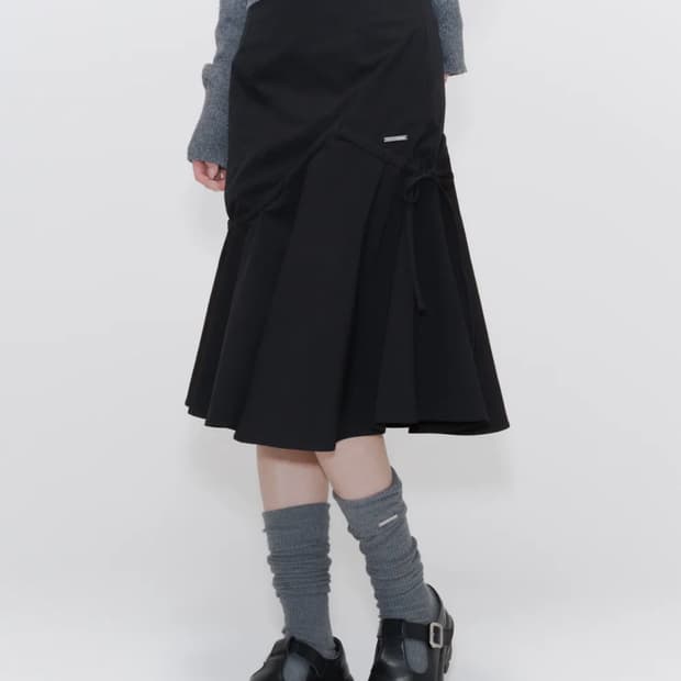 미세키서울 치마Shirring ruffle midi skirt BLACK