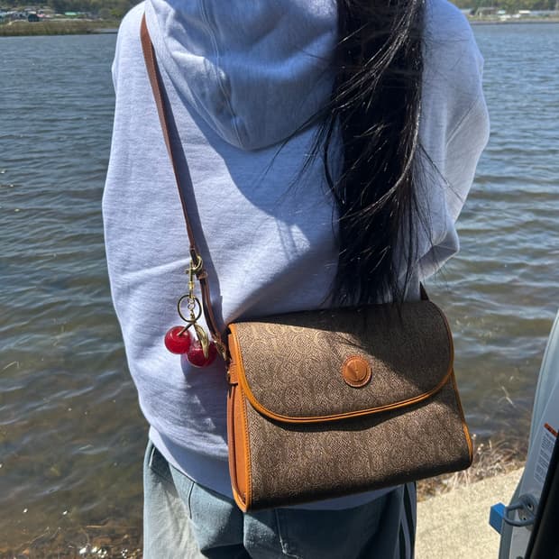 느좋😻))구찌 정품 빈티지 패턴 크로스백 