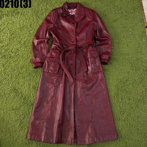 미치코 런던 가죽 코트