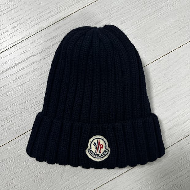 몽클레어 여성 비니 판매합니다
