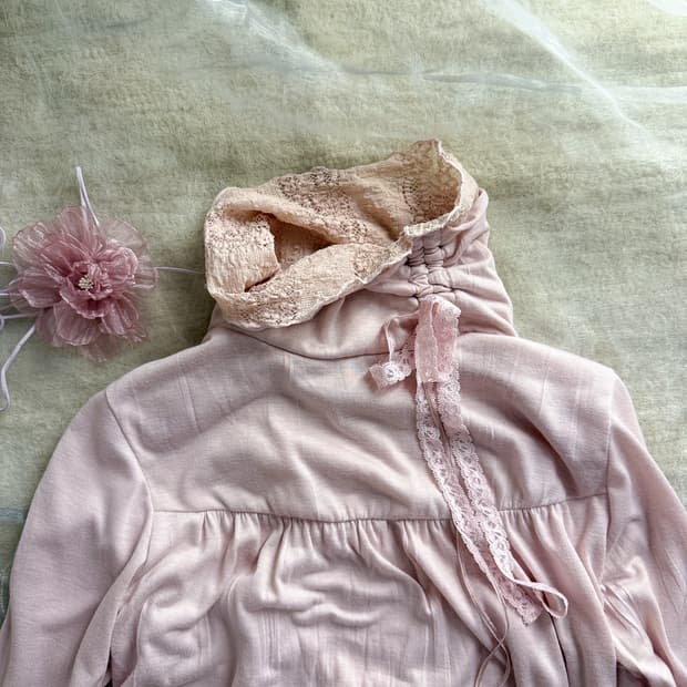 Lace Ribbon Turtleneck T-shirt 0123