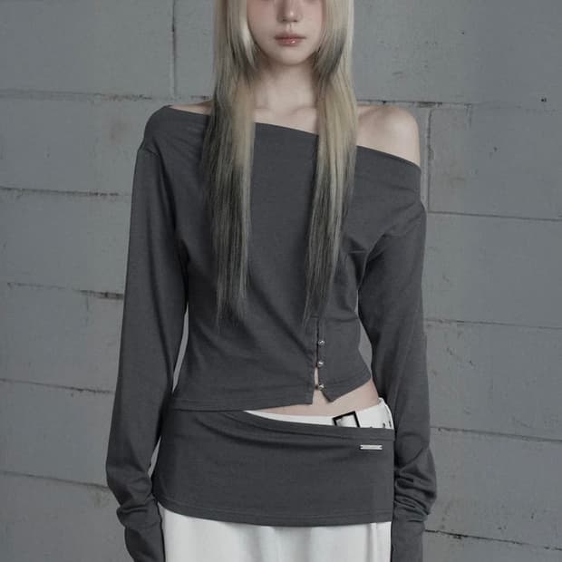 에트오소메 cut out open long sleeve dark grey