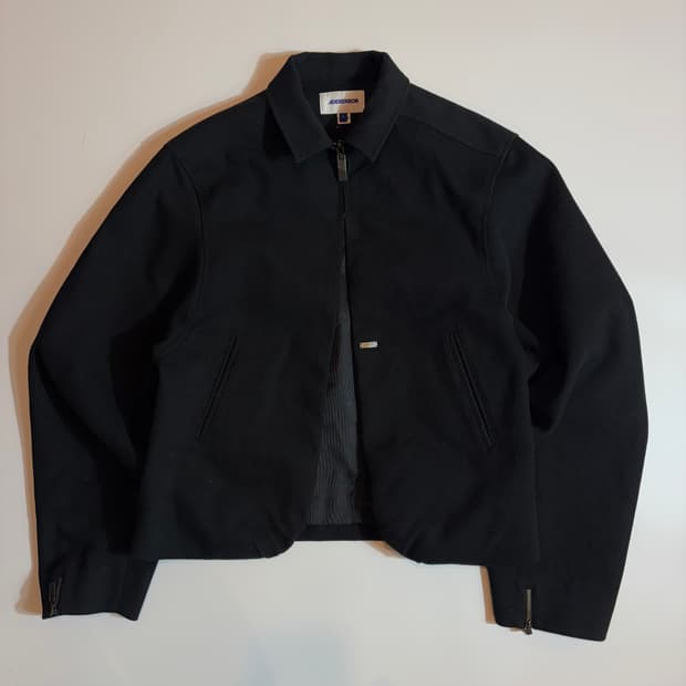 아더에러 블랙 디테일 자켓